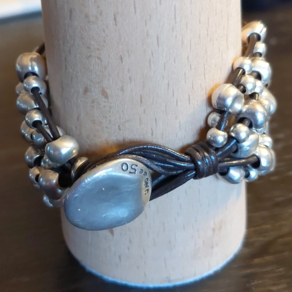 UNO. de 50 Silver Beaded & Brown Leather Bracelet - Picture 3 of 10